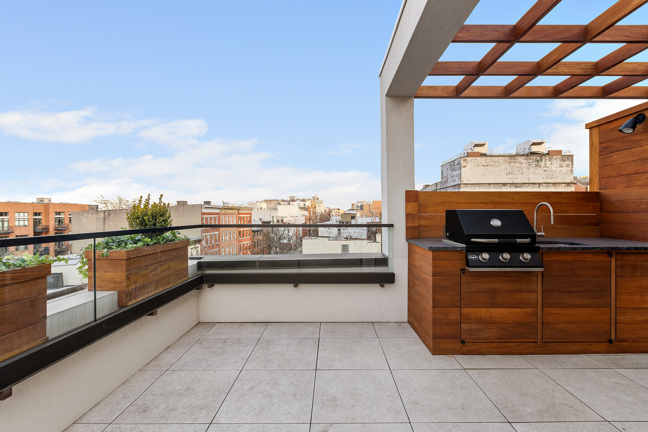 Rooftop — outdoor kitchen